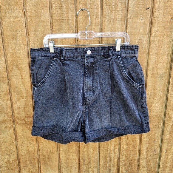 Refuge MOM Denim Shorts Black Wash Womens Size 13 - Picture 1 of 8